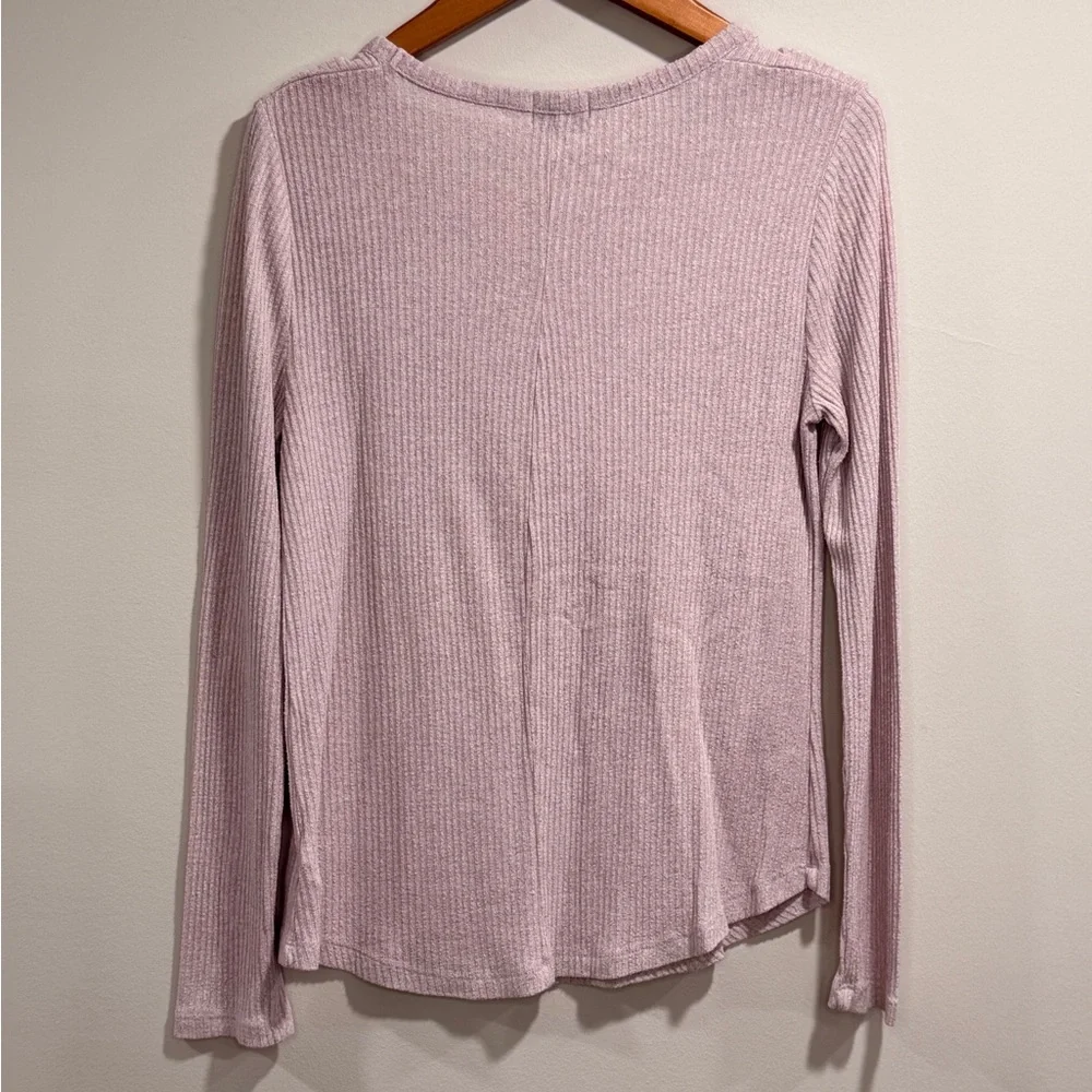 Old Navy Women's Light Pink Ribbed Long Sleeve Tee Size M - Picture 3 of 7